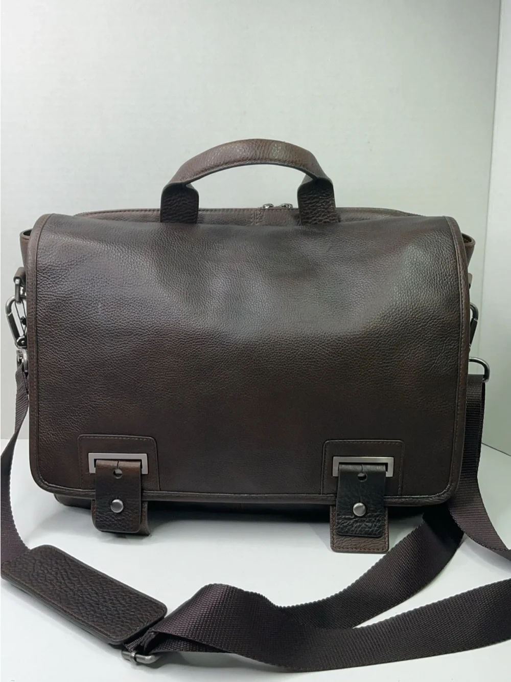 Banana Republic brown leather messenger bag.